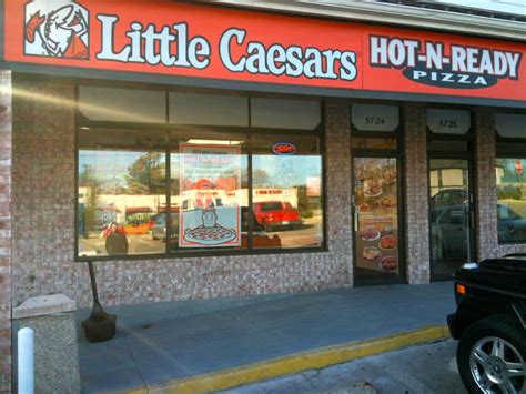 Little Caesars products are made with quality ingredients, like fresh, never frozen, mozzarella and Muenster cheese and sauce made from fresh-packed, vine-ripened California crushed tomatoes. . Lil caesar near me now